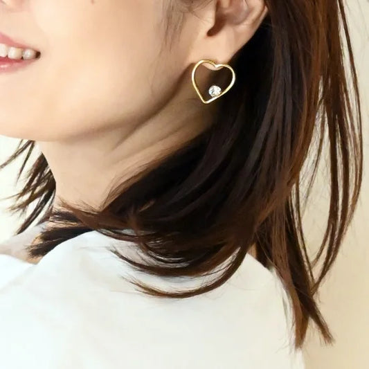 ハートビジューピアス