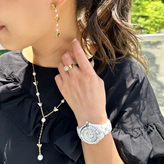 バタフライピアス