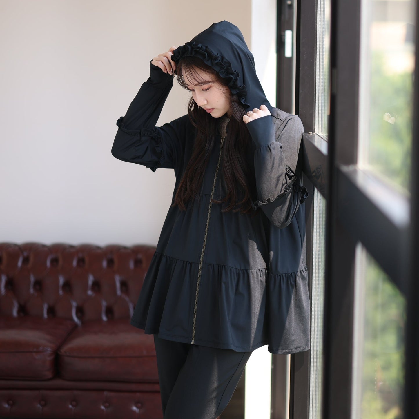 【8月3日(日)20時〜新発売】25AW UVカット99.9%フリルティアードパーカー