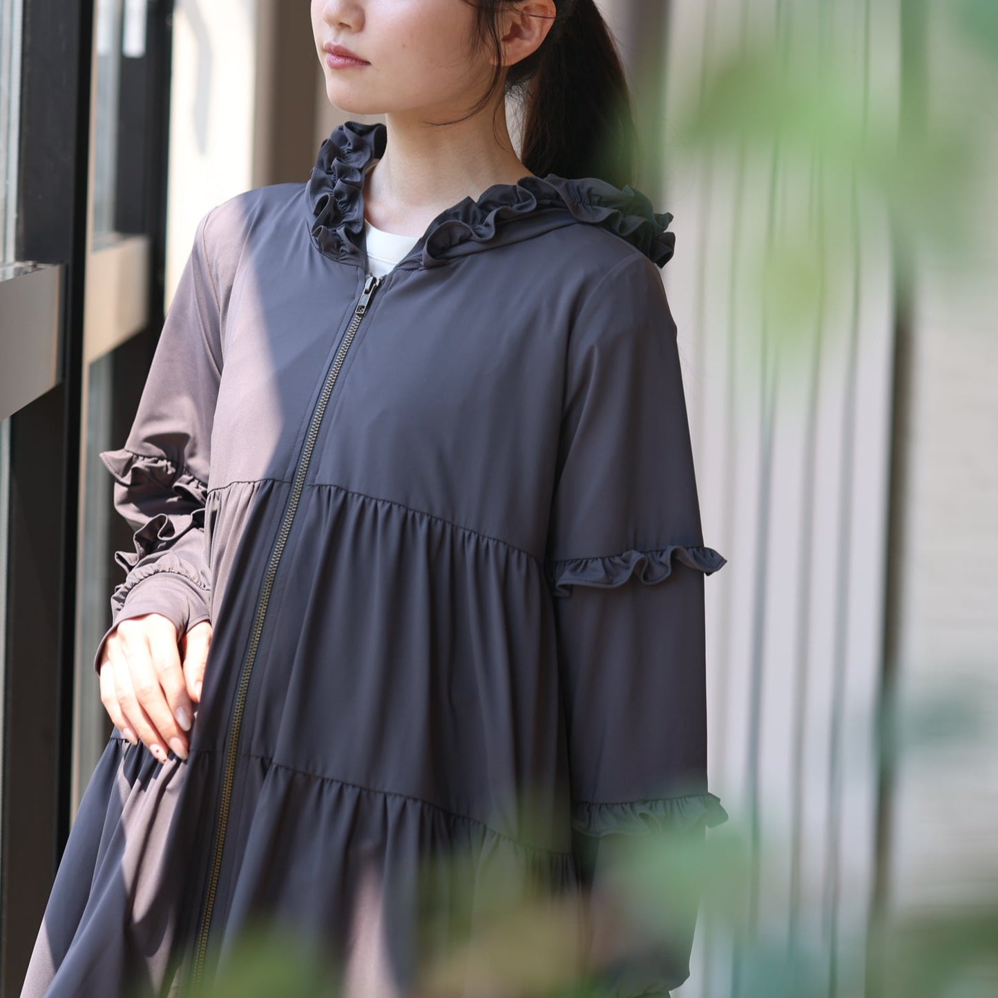 【8月3日(日)20時〜新発売】25AW UVカット99.9%フリルティアードパーカー