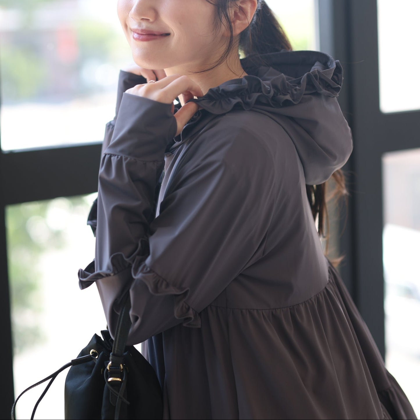 【8月3日(日)20時〜新発売】25AW UVカット99.9%フリルティアードパーカー