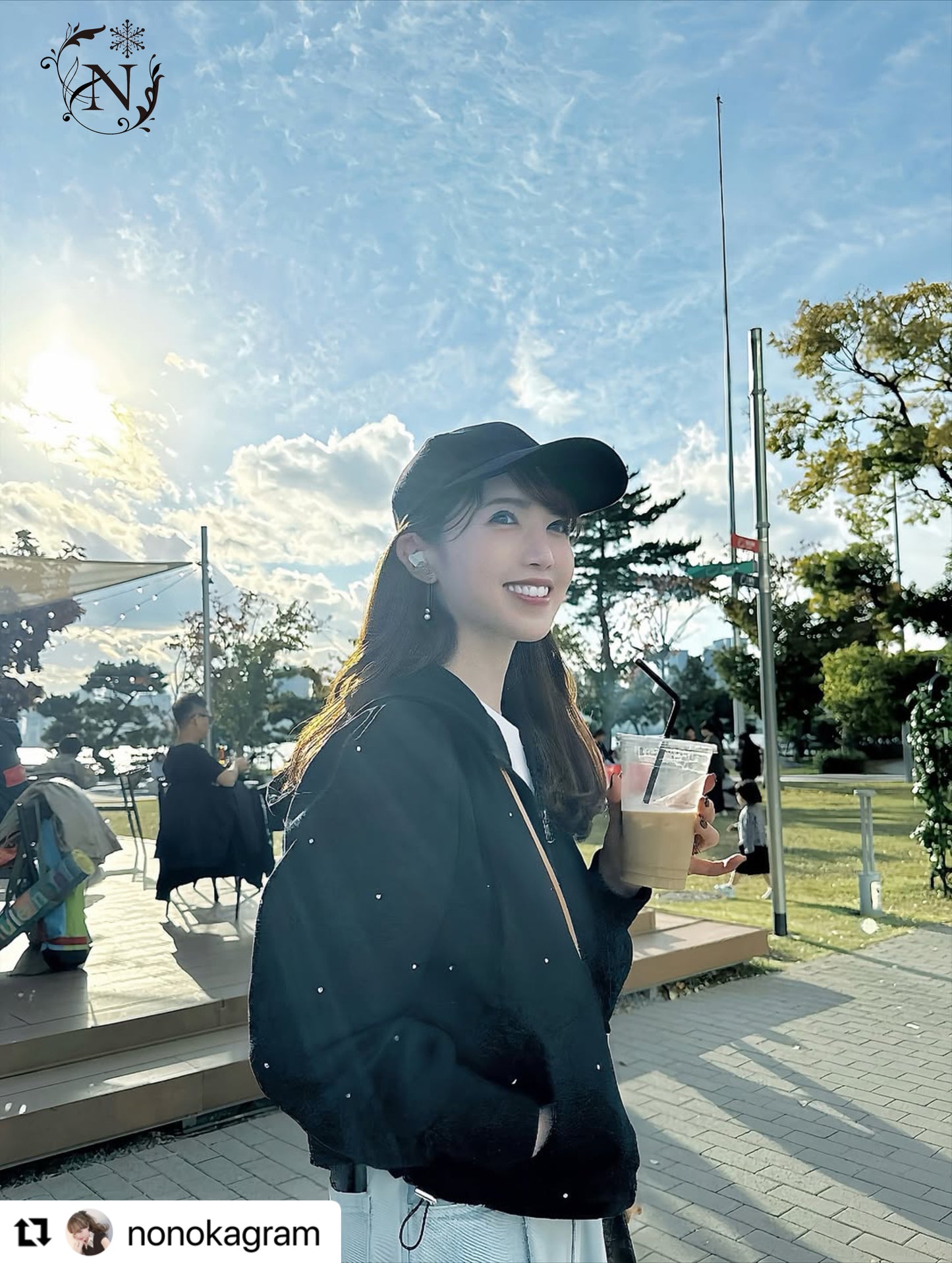 【10月10日(金)13時〜販売開始】ラインストーンミストパーカー