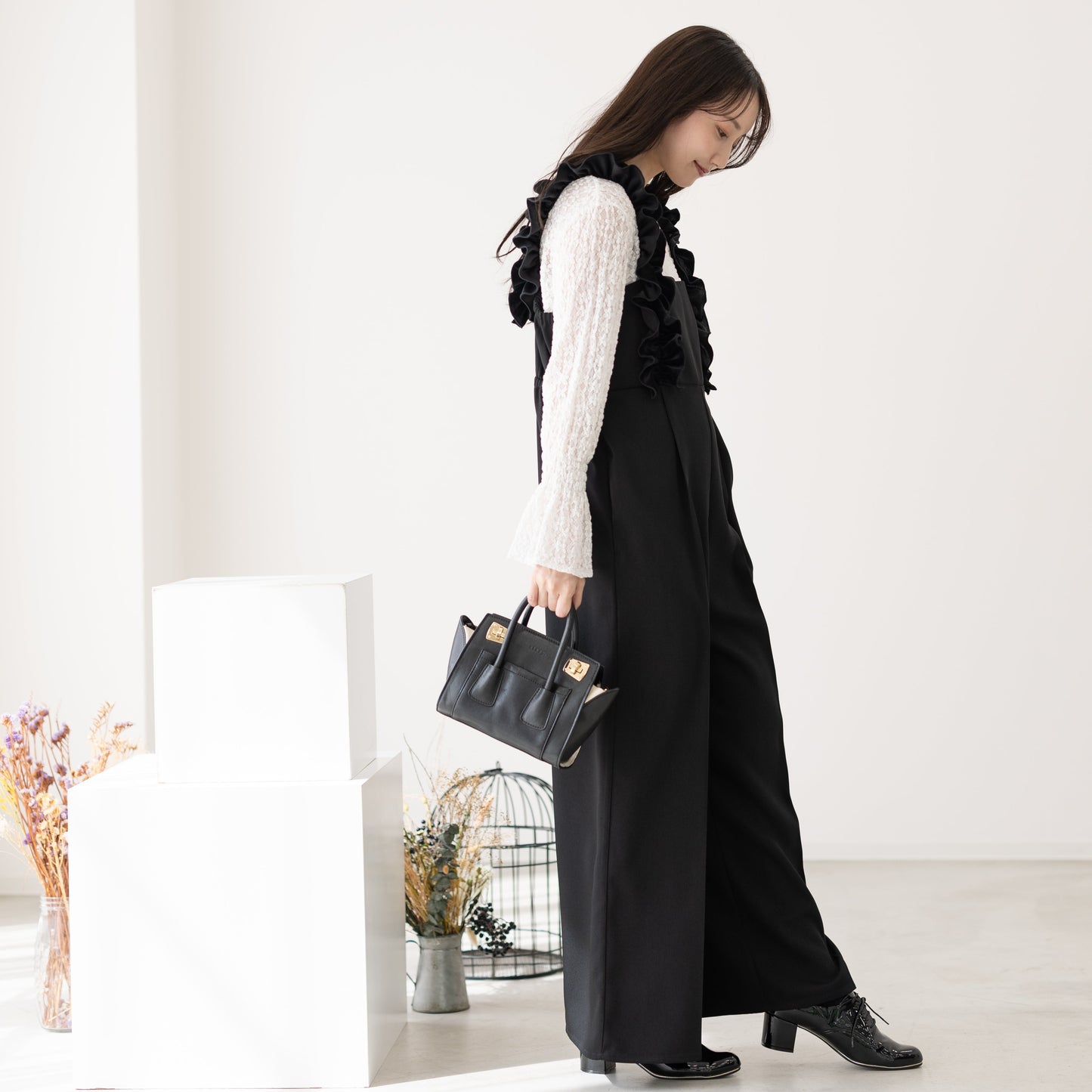 【10月3日(金)13時〜新発売】フリルベロアサロペット