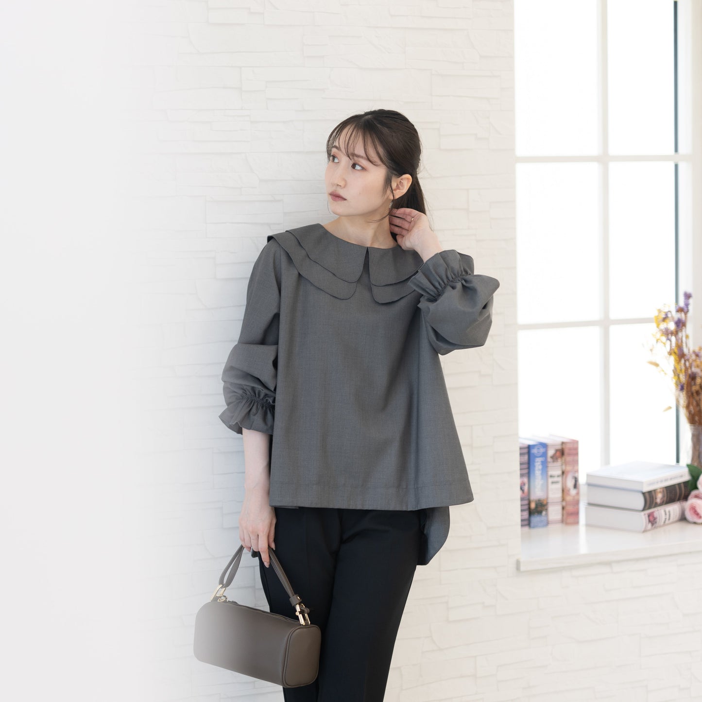 【8月22日(金)13時〜新発売】ツインフローラルカラーブラウス