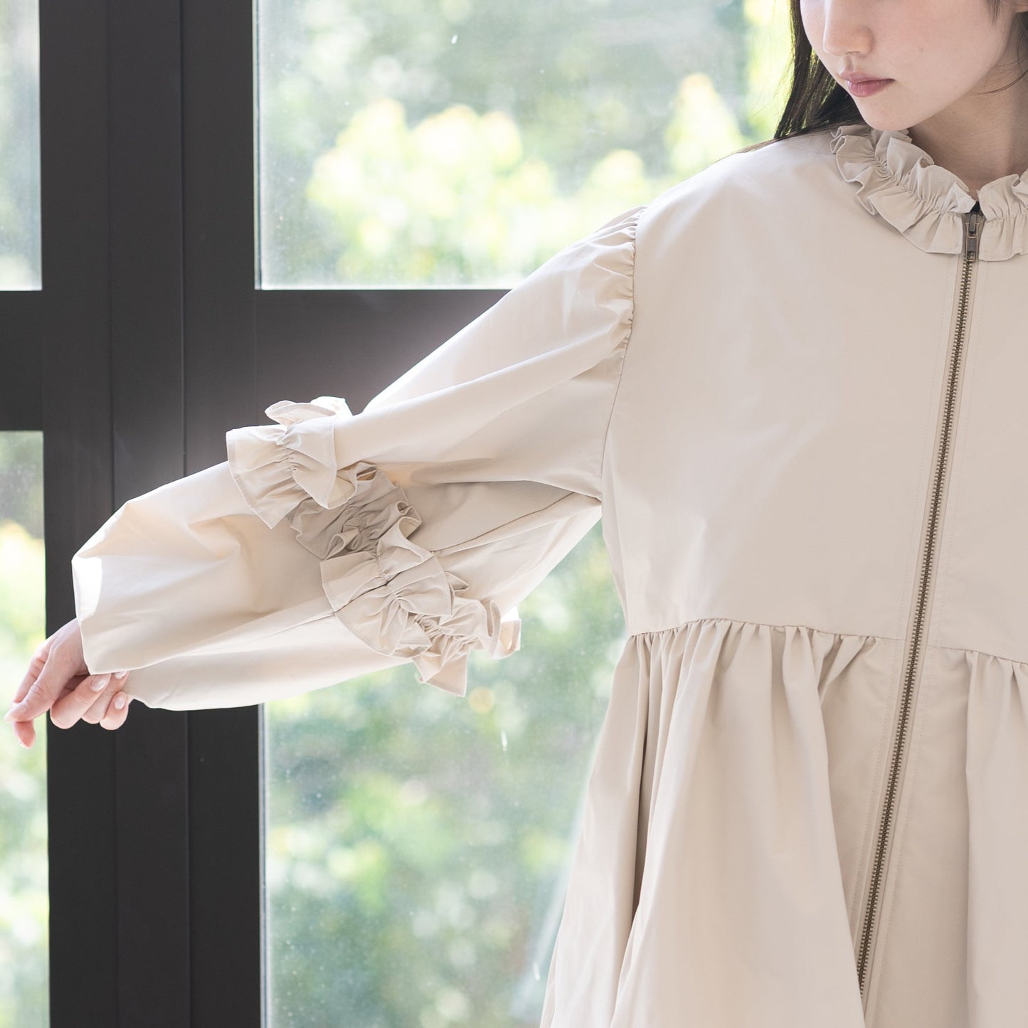 【8月22日(金)13時〜新発売】シャカシャカフリルブルゾン