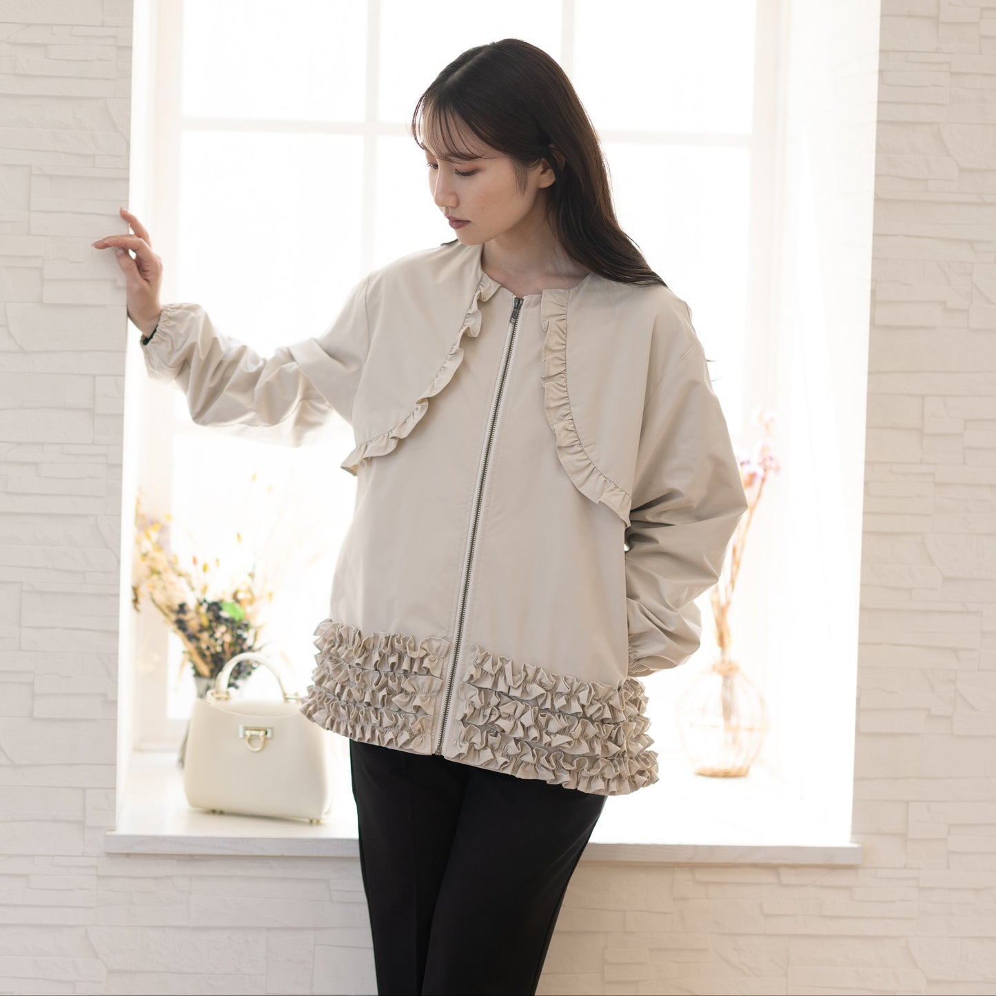 【8月22日(金)13時〜新発売】25AWシャカシャカ裾フリルブルゾン
