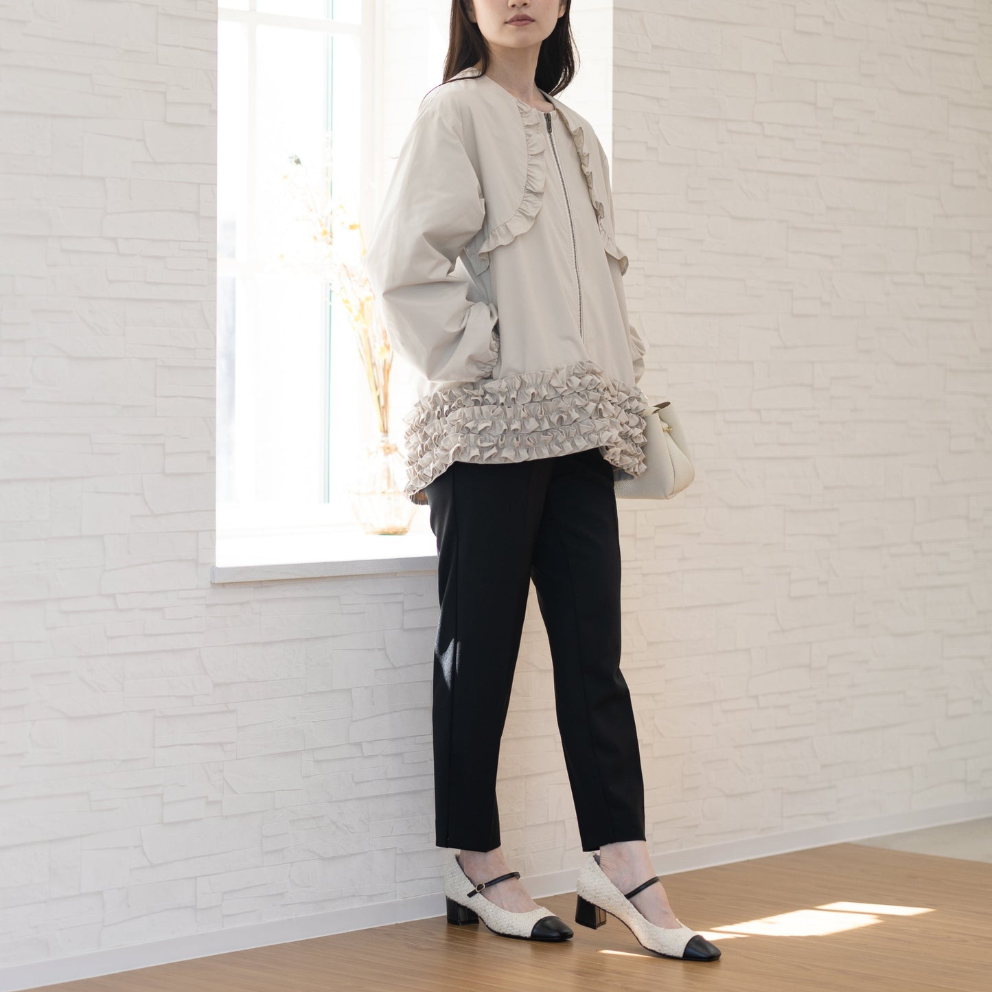 【8月22日(金)13時〜新発売】25AWシャカシャカ裾フリルブルゾン