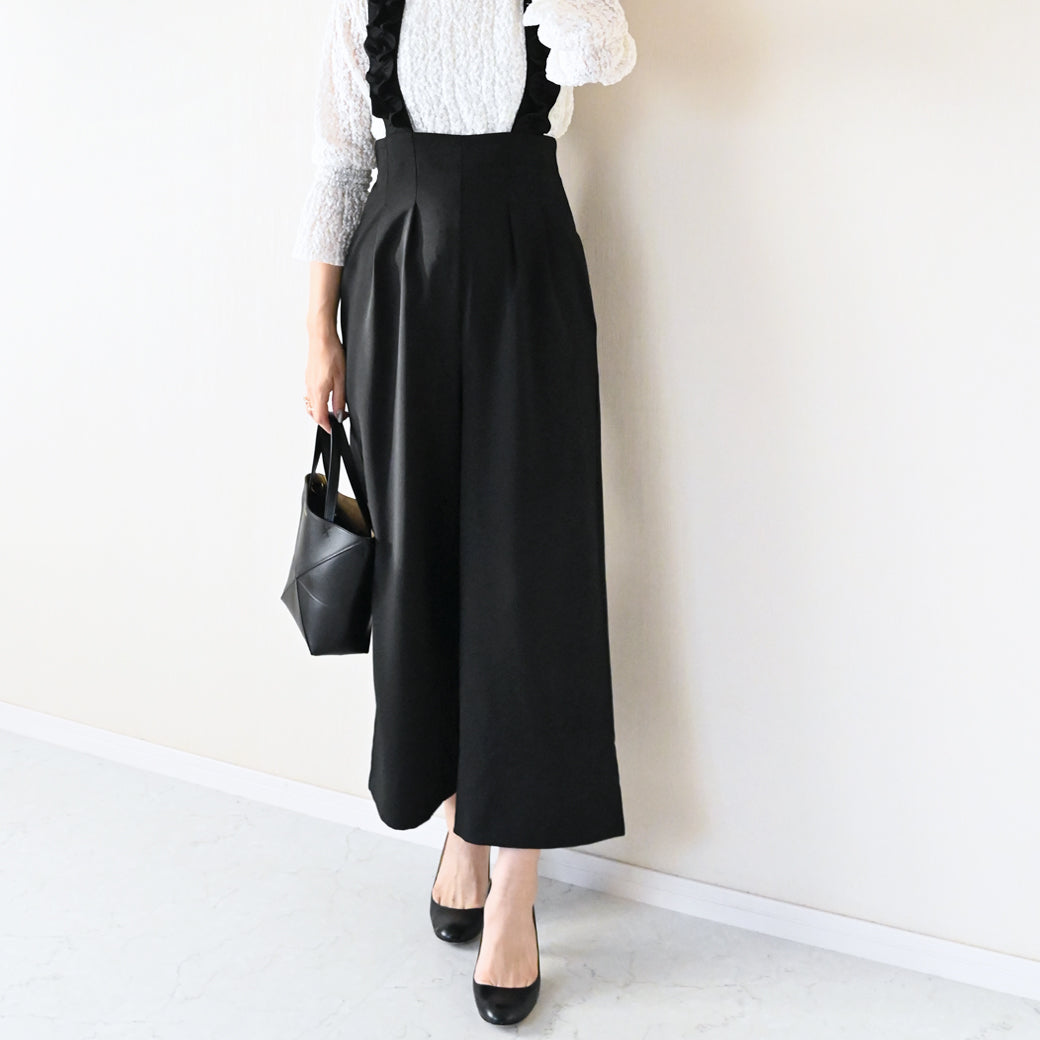 【10月10日(金)13時〜新発売】フリルストラップサロペットパンツ
