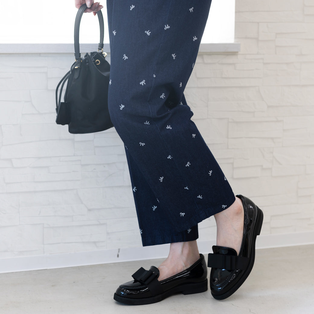 【8月17日(日)20時〜新発売】25AW リボン刺繍センタープレスデニム