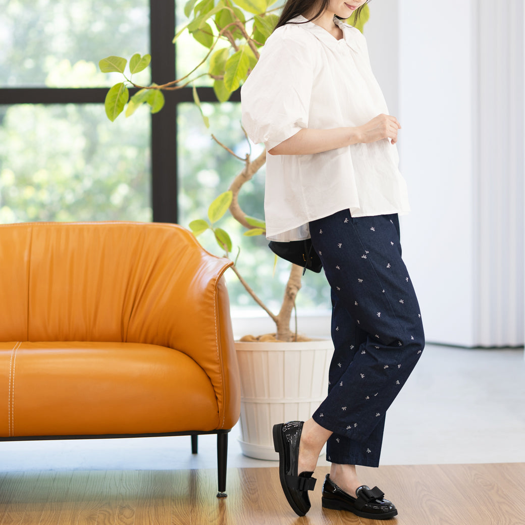 【8月17日(日)20時〜新発売】25AW リボン刺繍センタープレスデニム