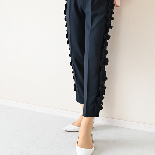 【10月24日(金)13時〜再入荷】サイドフリルテーパードパンツMart掲載