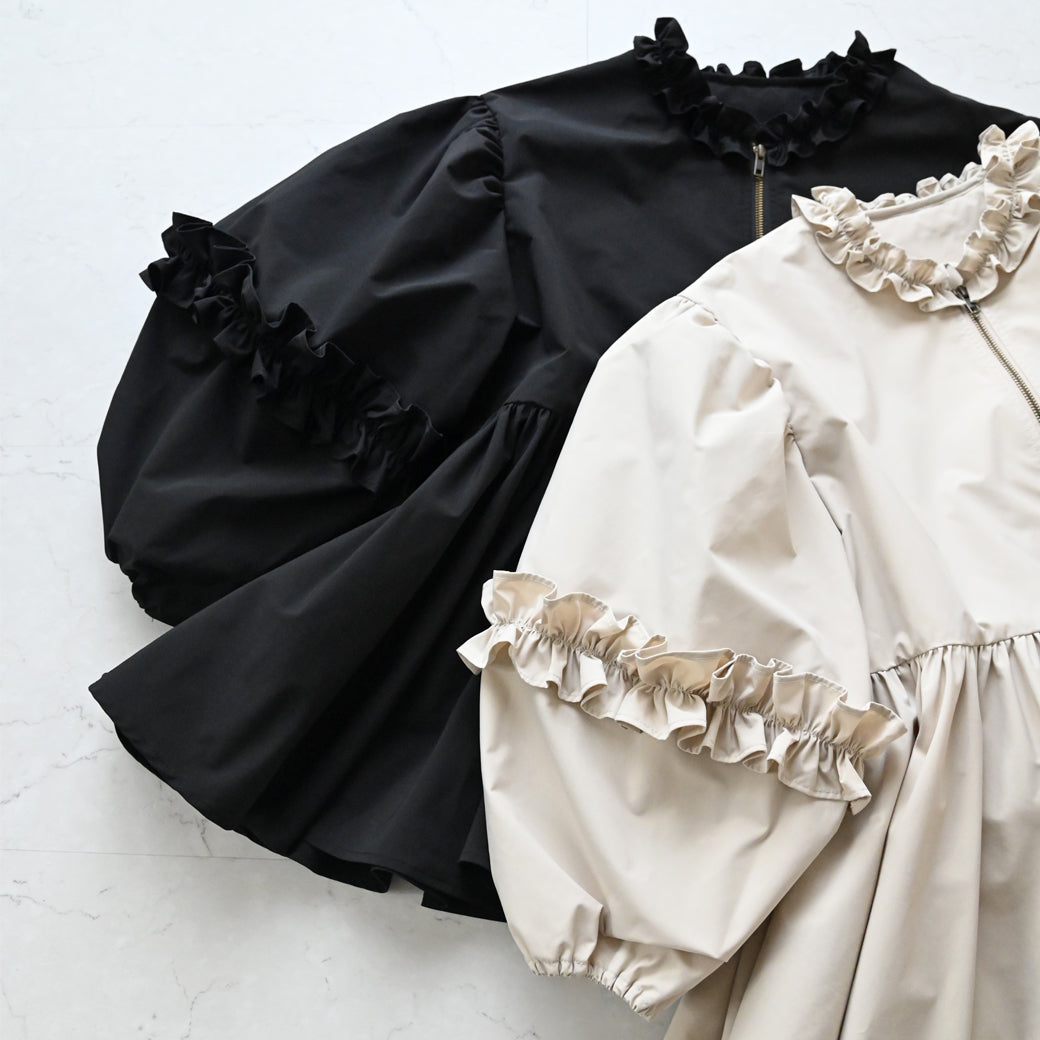 シャカシャカフリルブルゾン