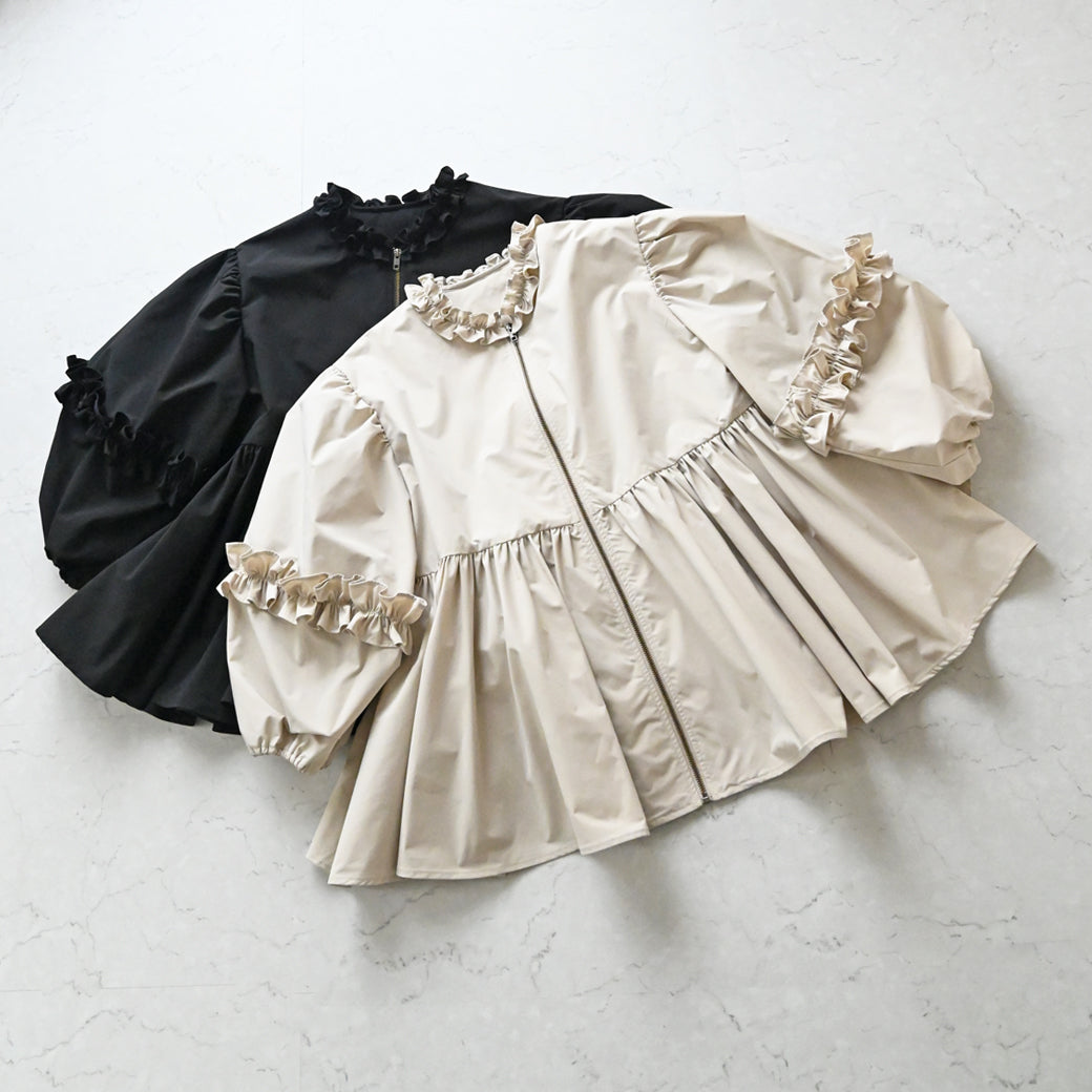 シャカシャカフリルブルゾン