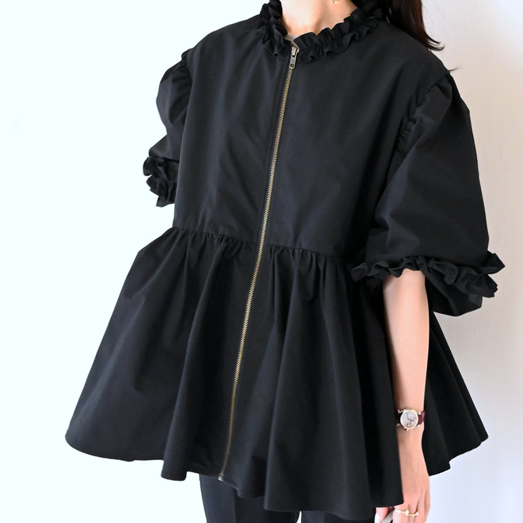 シャカシャカフリルブルゾン