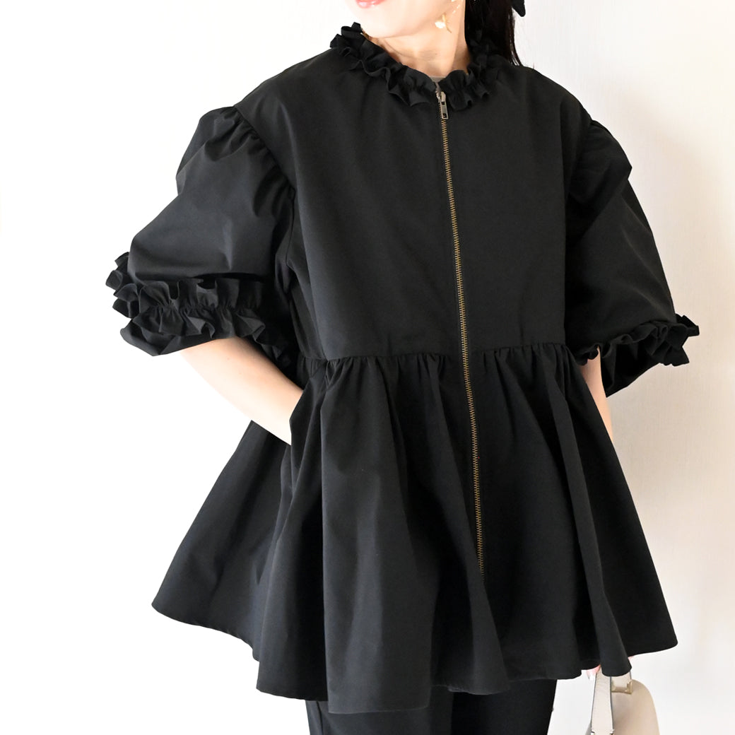 シャカシャカフリルブルゾン