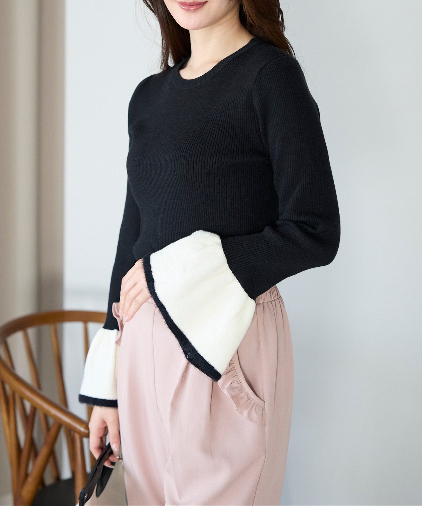 【1月11日(日)20時〜新発売】バイカラーフレアスリーブニット