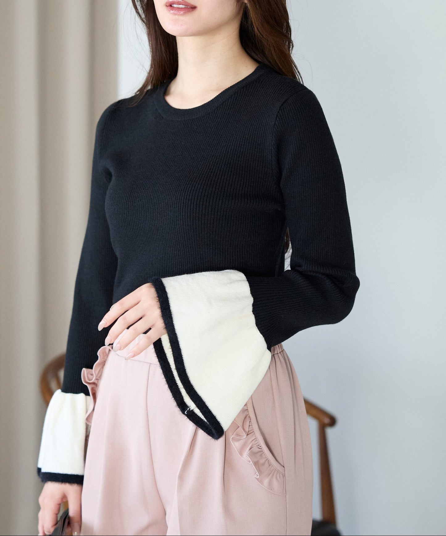 【1月11日(日)20時〜新発売】バイカラーフレアスリーブニット