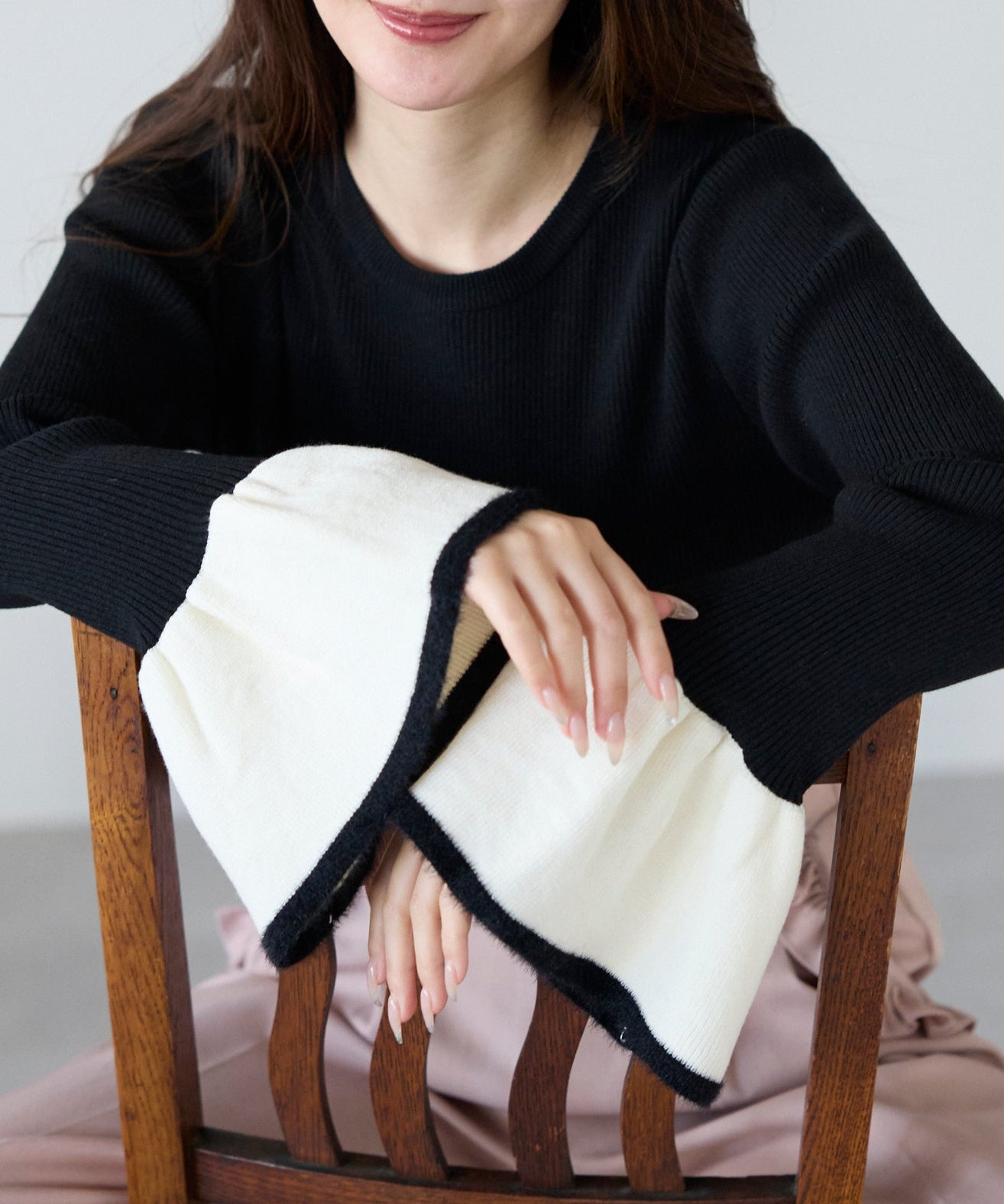 【1月11日(日)20時〜新発売】バイカラーフレアスリーブニット