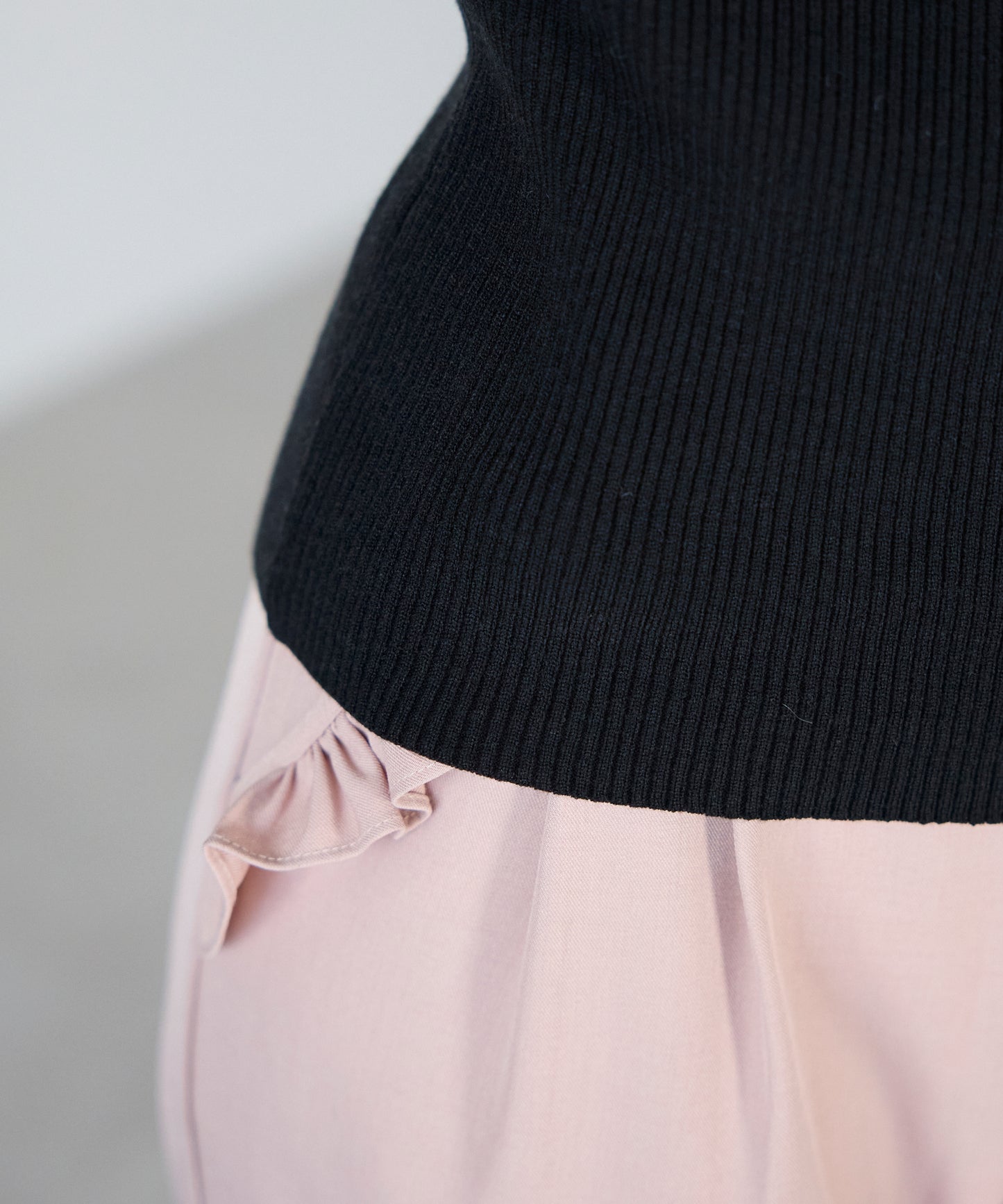 【1月11日(日)20時〜新発売】バイカラーフレアスリーブニット