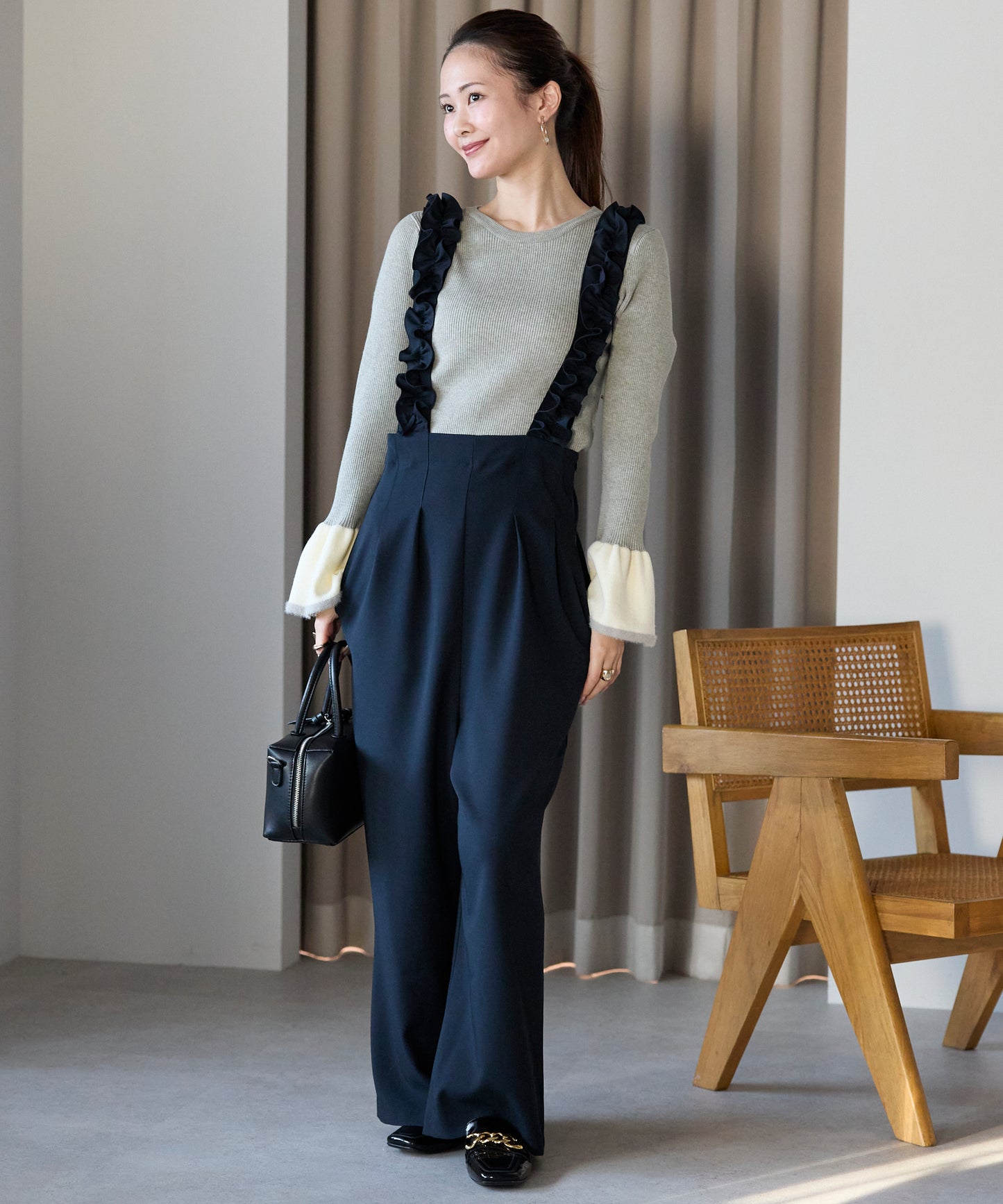 【1月11日(日)20時〜新発売】バイカラーフレアスリーブニット