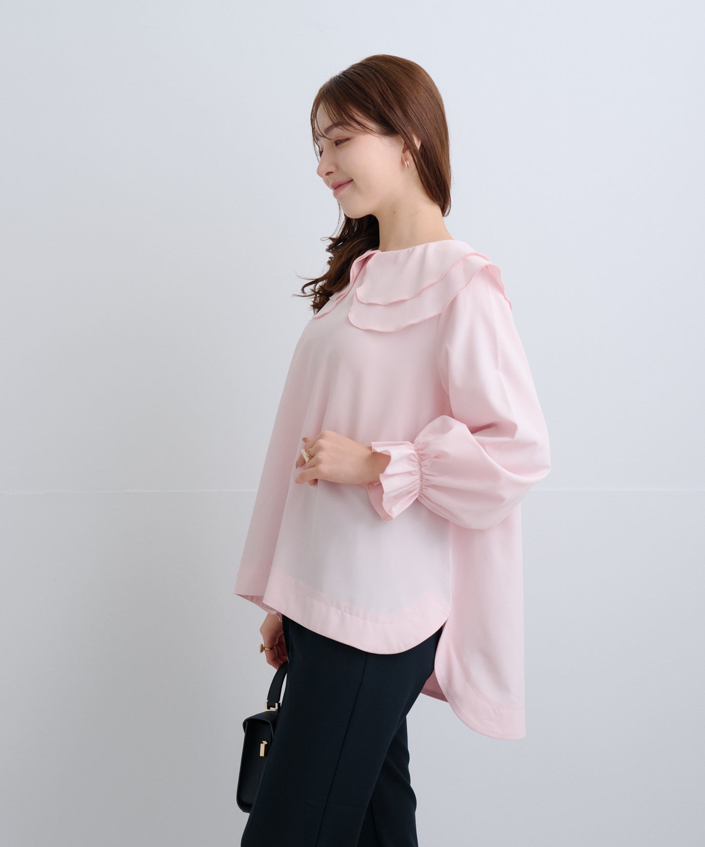 【2月15日(日)20時〜新発売】ツインフローラルカラーブラウス-Soft Touch-