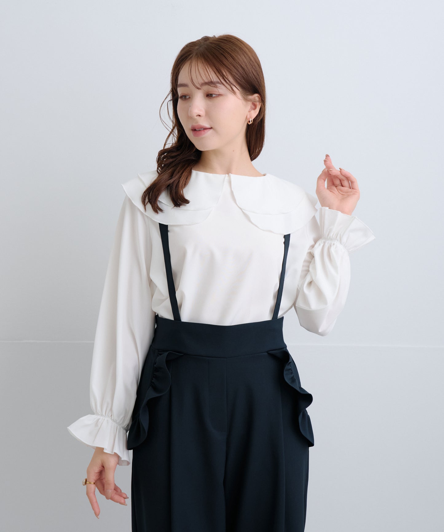 【2月15日(日)20時〜新発売】ツインフローラルカラーブラウス-Soft Touch-