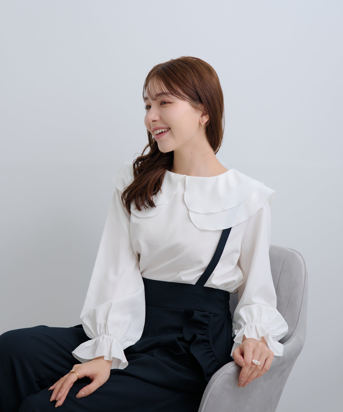 【2月15日(日)20時〜新発売】ツインフローラルカラーブラウス-Soft Touch-