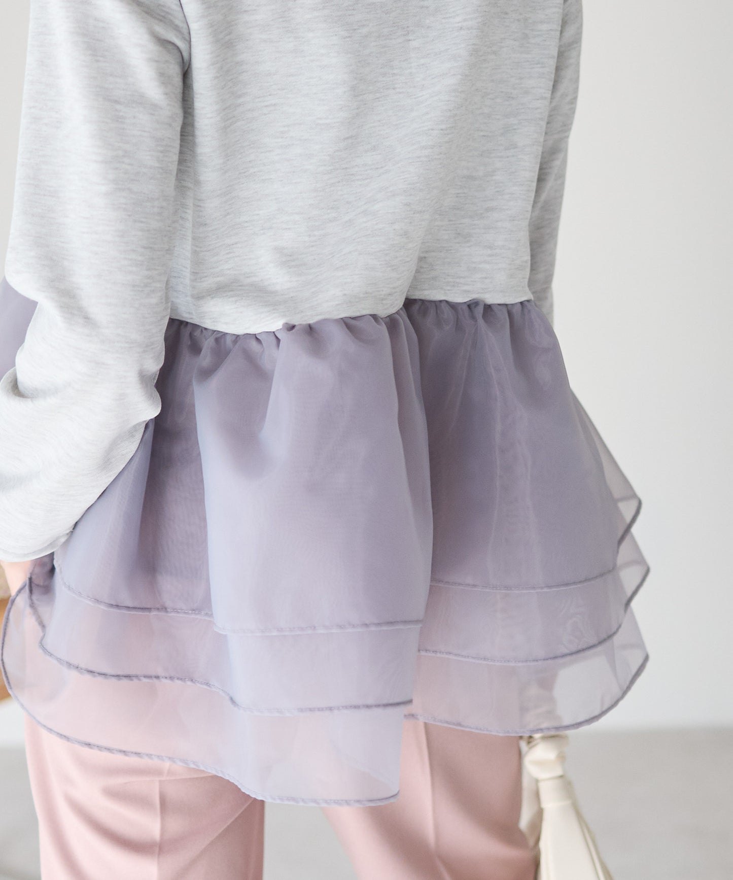 【1月25日(日)20時〜新発売】エアリーチュールペプラムトップス