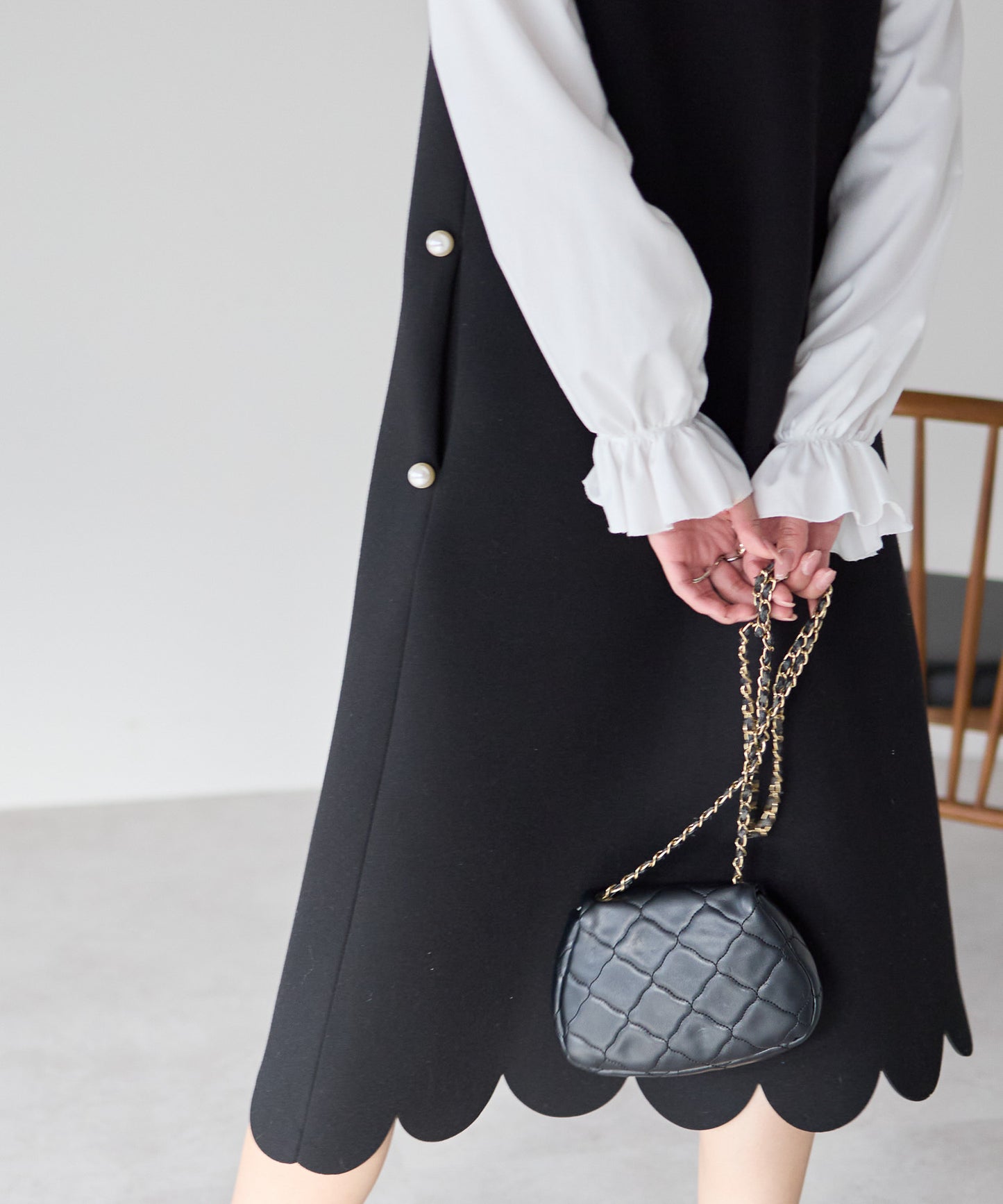 【2月15日(日)20時〜新発売】スカラップヘムラインワンピース