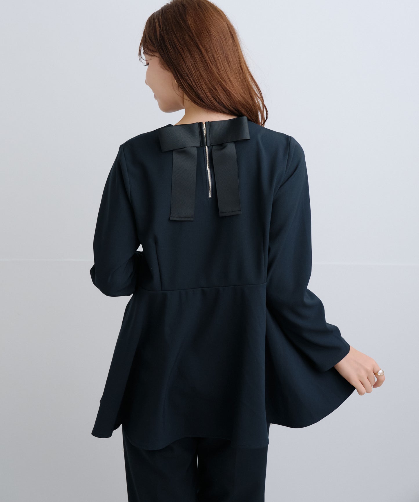 【2月15日(日)20時〜新発売】バックリボンペプラムトップス