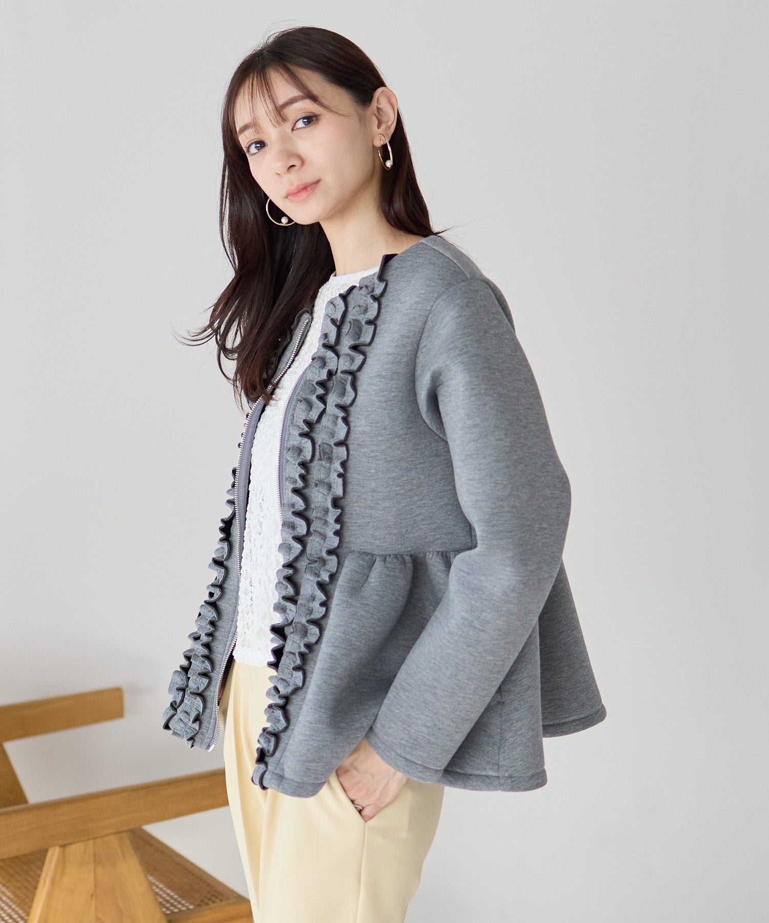 フロントフリルペプラムジャケット – Neigeオンラインストア