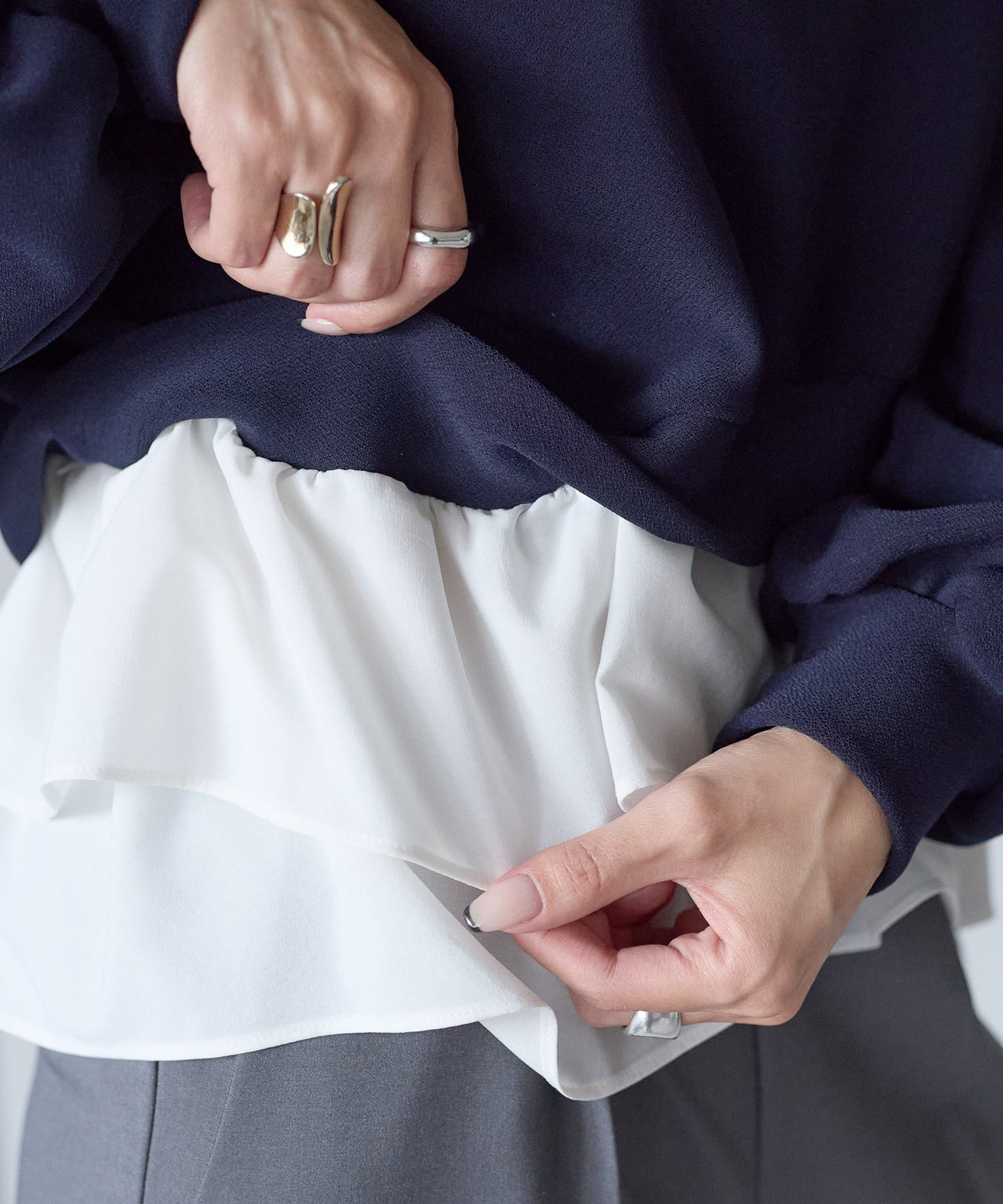 【12月5日(金)13時〜新発売】裏起毛フリルレイヤードトップス　