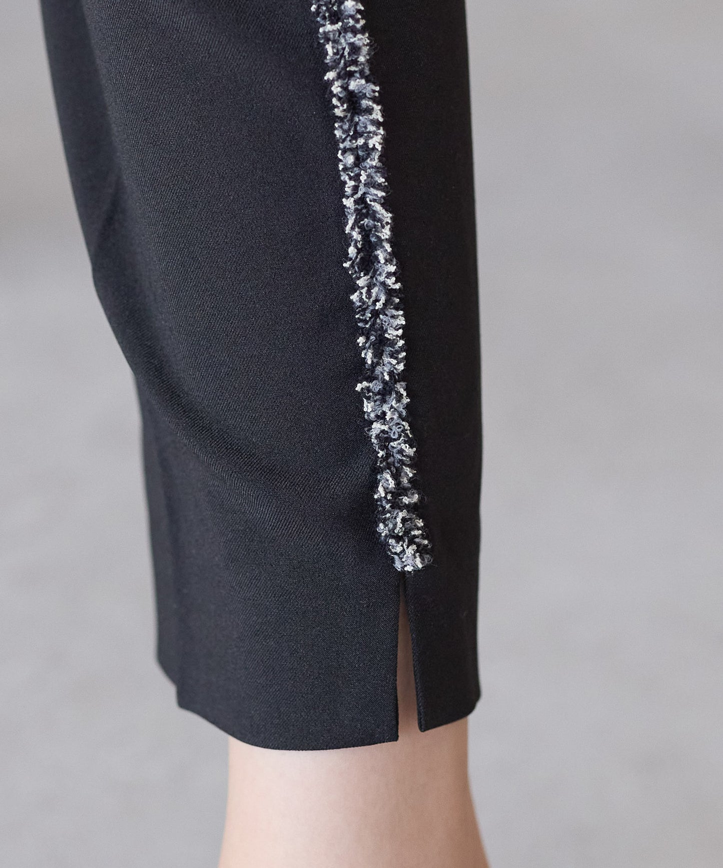 【10月19日(日)20時〜新発売】サイドツイードラインパンツ