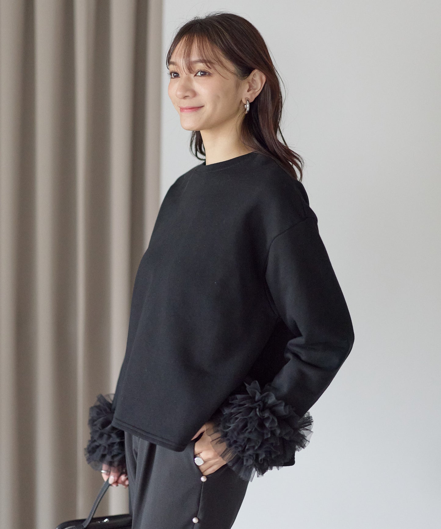 【11月28日(金)13時〜新発売】袖チュールフリルスウェットトップス