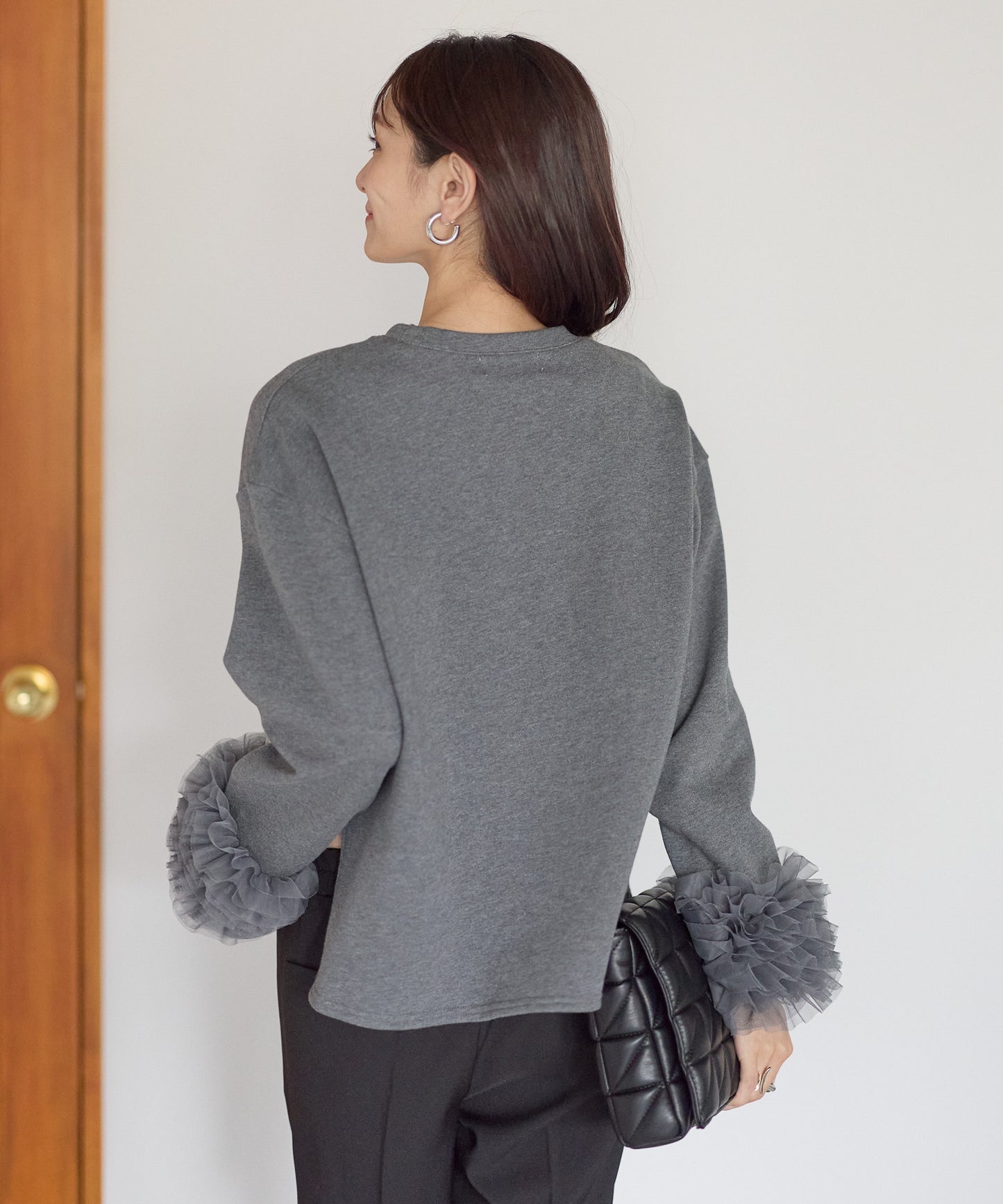 【11月28日(金)13時〜新発売】袖チュールフリルスウェットトップス