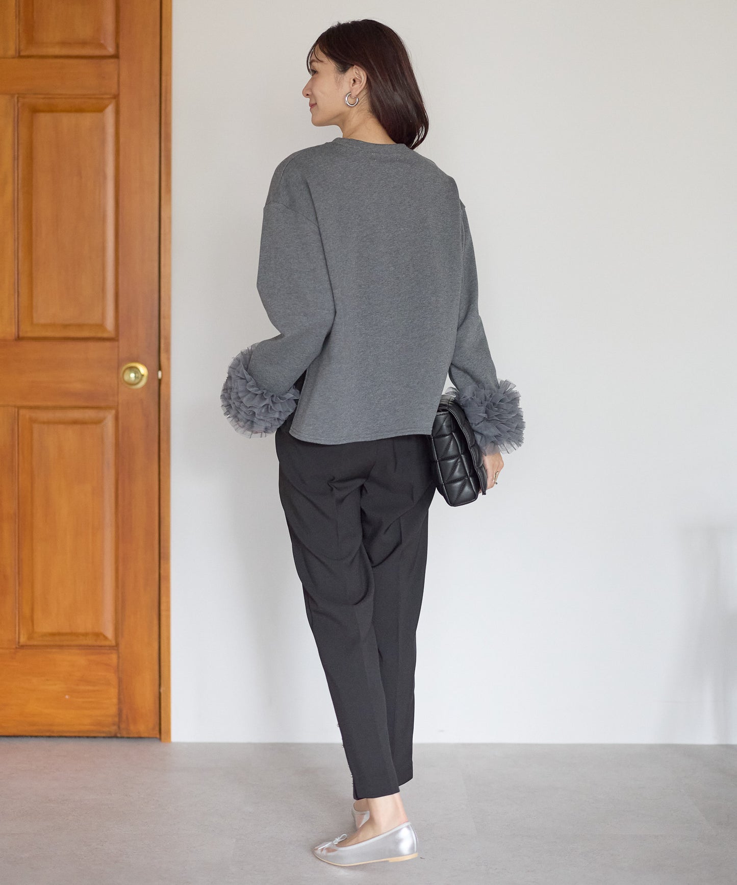 【11月28日(金)13時〜新発売】袖チュールフリルスウェットトップス