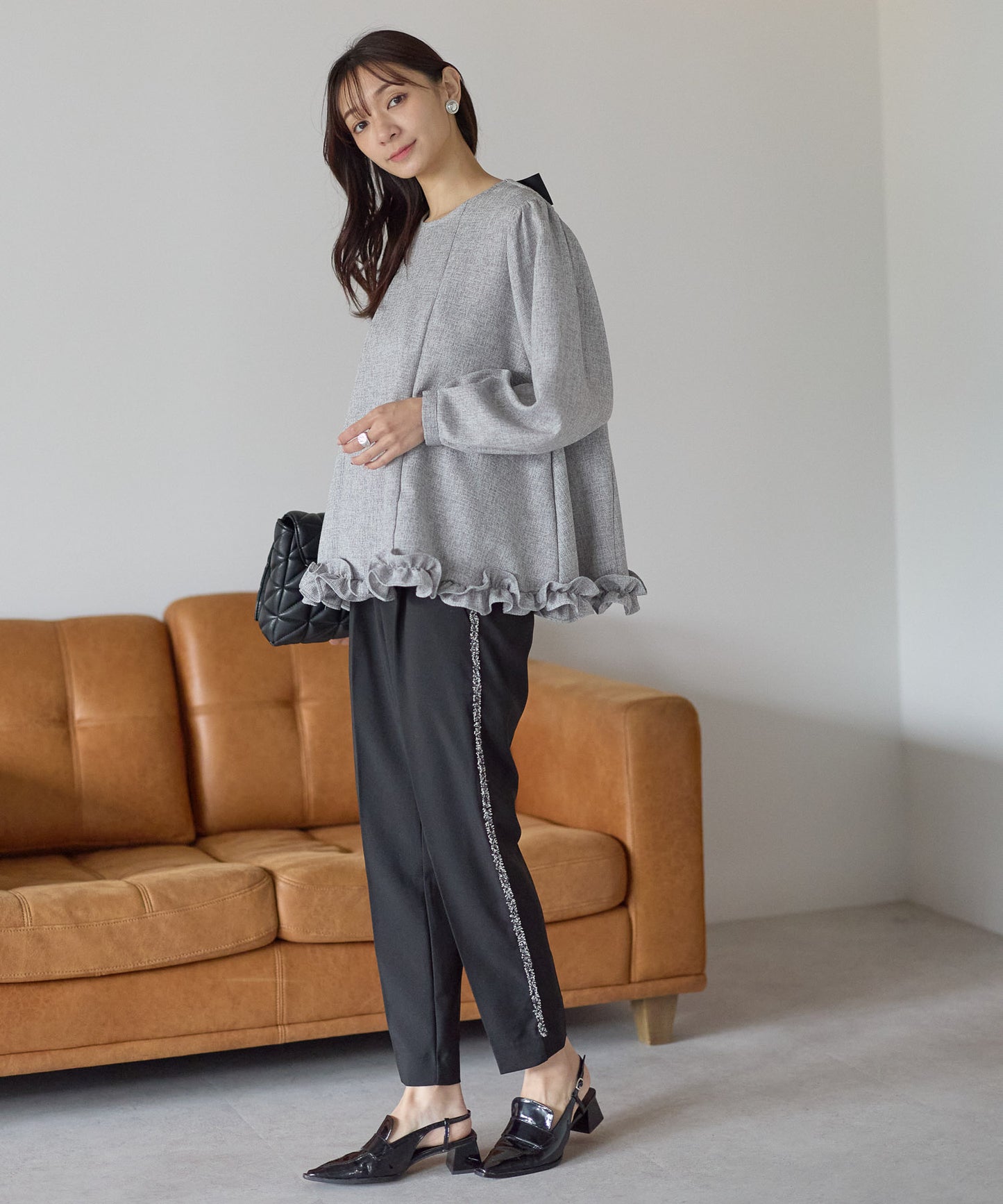 【11月28日(金)13時〜新発売】バックリボンツイードフリルトップス