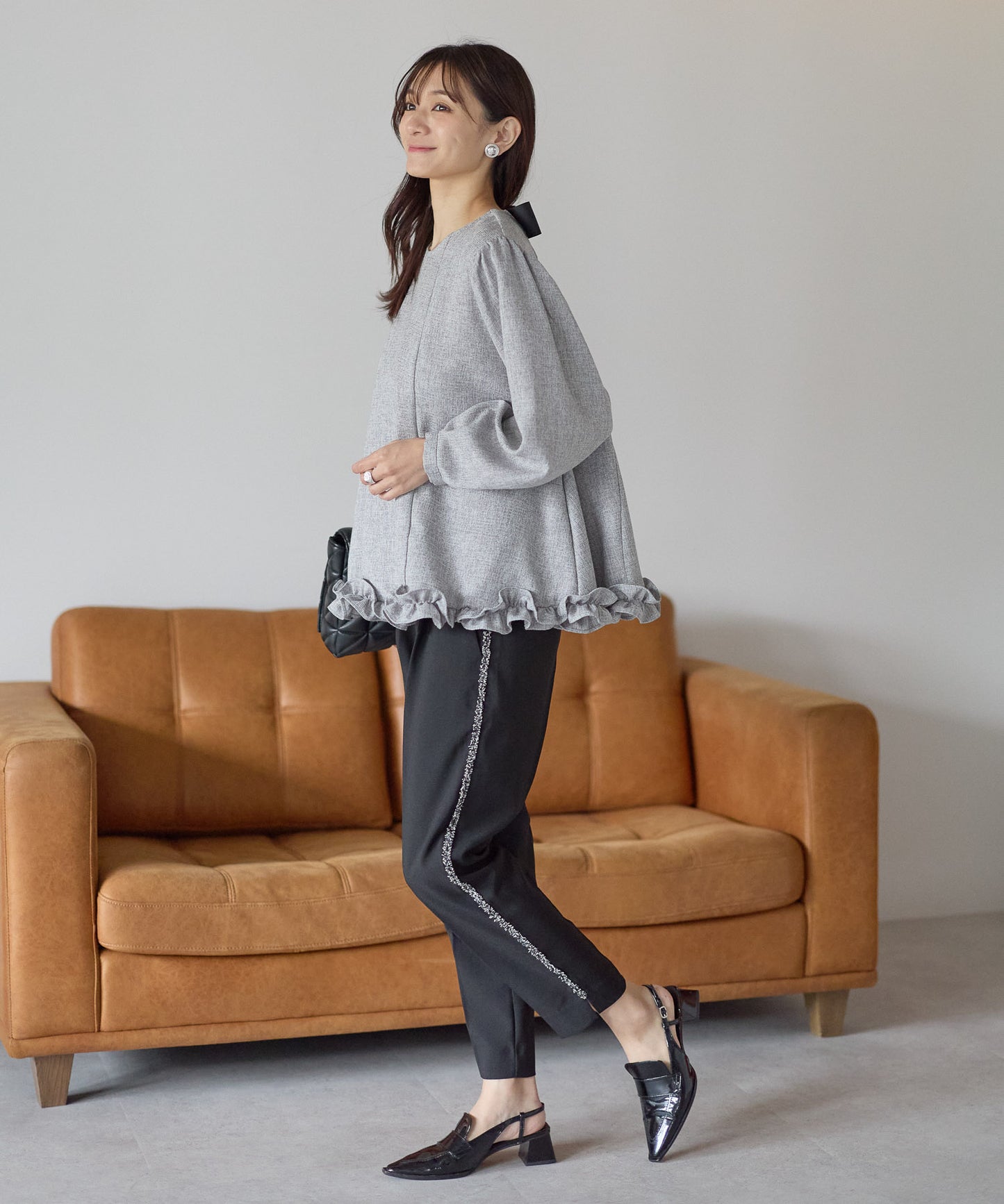 【11月28日(金)13時〜新発売】バックリボンツイードフリルトップス