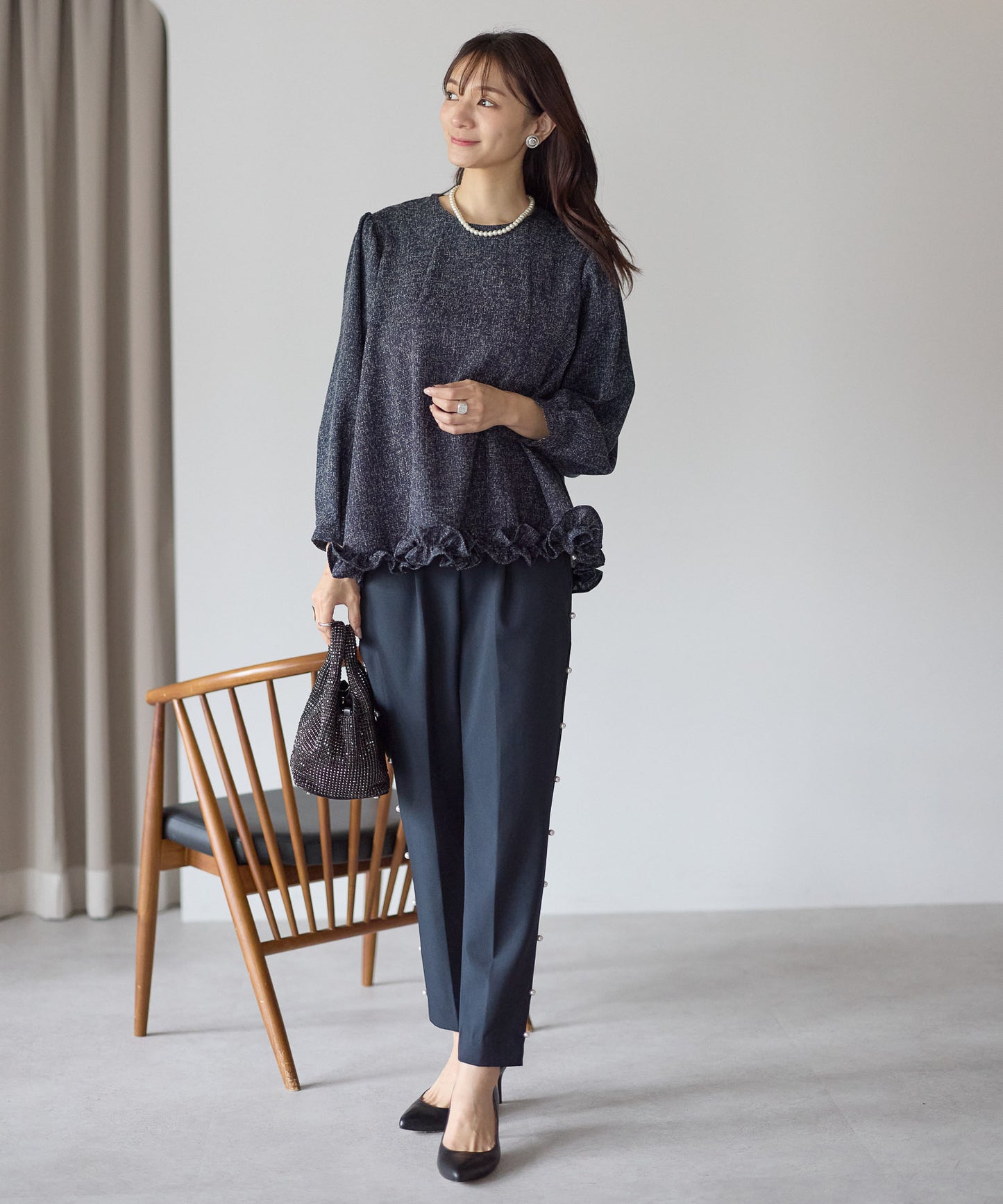 【11月28日(金)13時〜新発売】バックリボンツイードフリルトップス