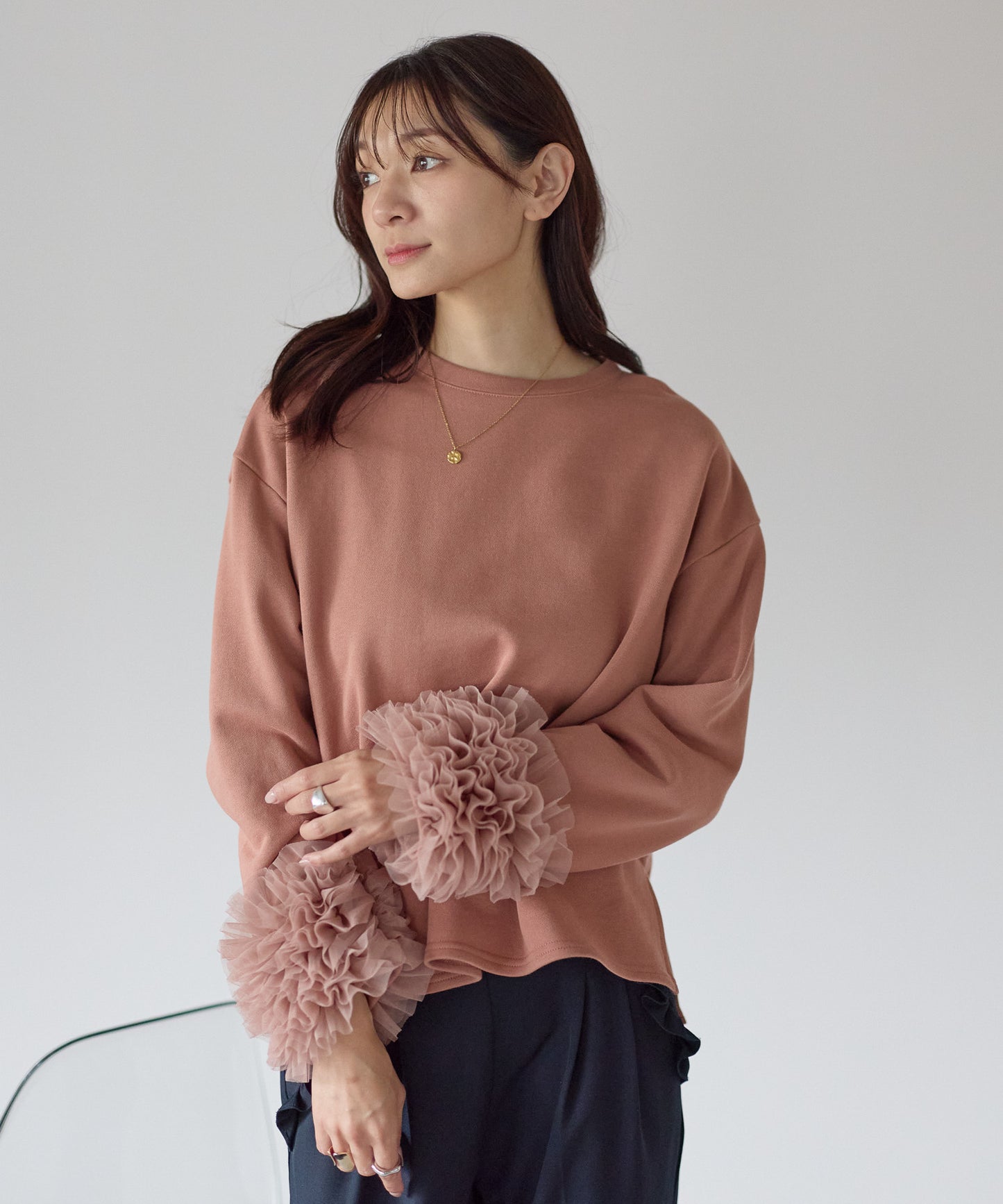 【11月28日(金)13時〜新発売】袖チュールフリルスウェットトップス