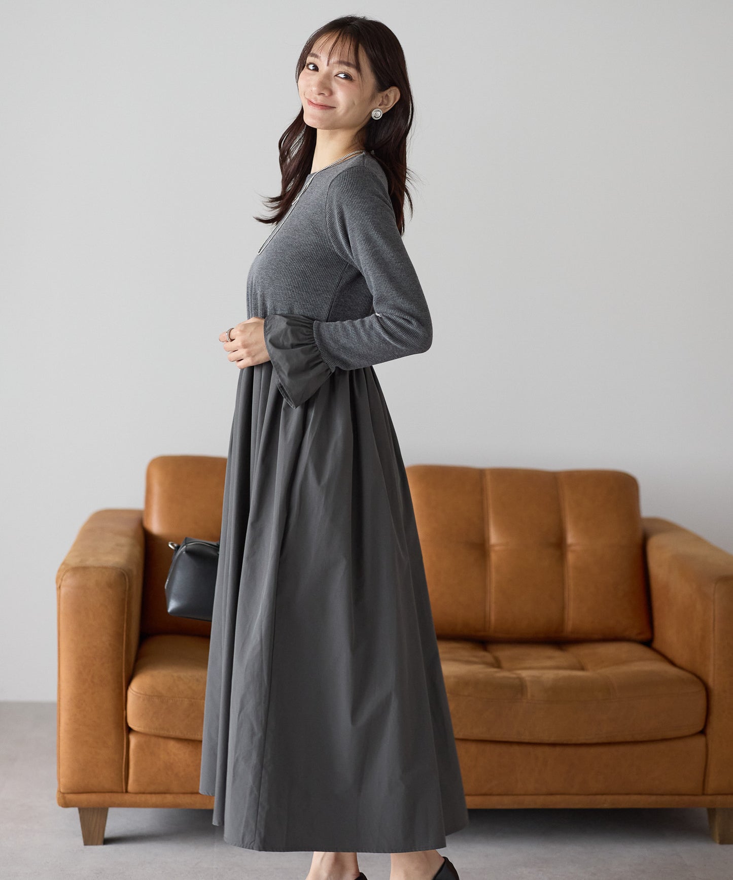 【11月9日(日)20時〜新発売】タフタフレアスリーブワンピース