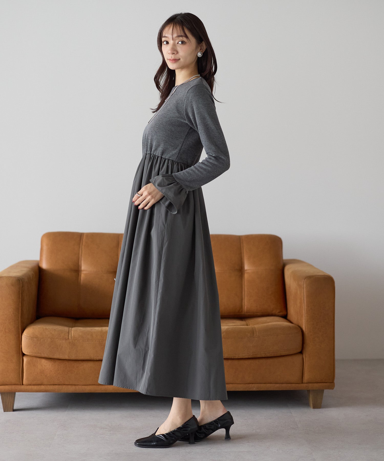 新品未使用　LASUD ACTIVE チャコールグレーワンピース 新品未使用 LASUD ACTIVE ラシュッドアクティブ ボア異素材ワンピース