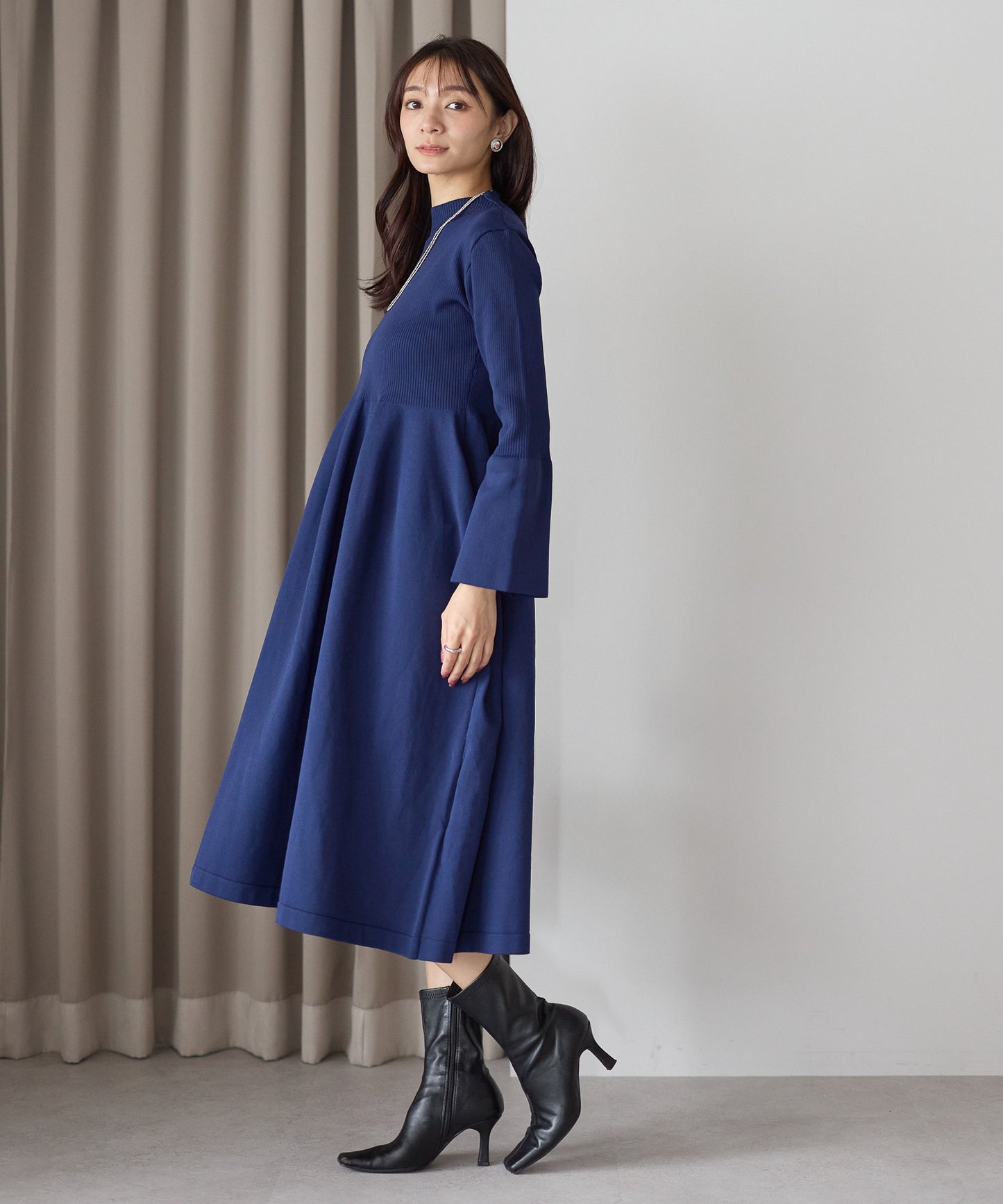 【11月9日(日)20時〜新発売】フレアスリーブダイバーニットワンピース