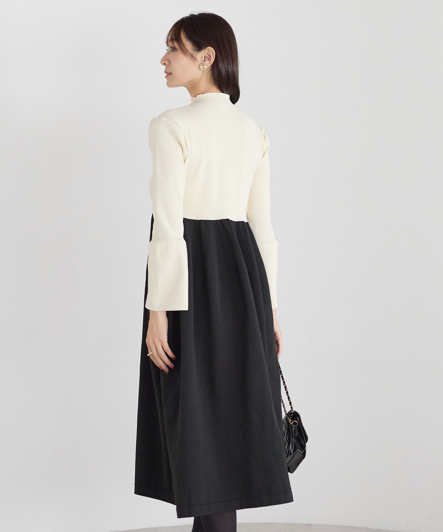 【11月9日(日)20時〜新発売】フレアスリーブダイバーニットワンピース