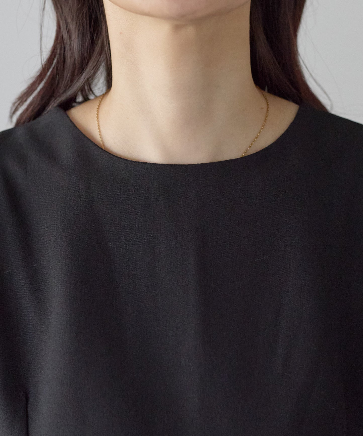 【12月5日(金)13時〜新発売】バックリボンリュクスファーペプラムトップス　