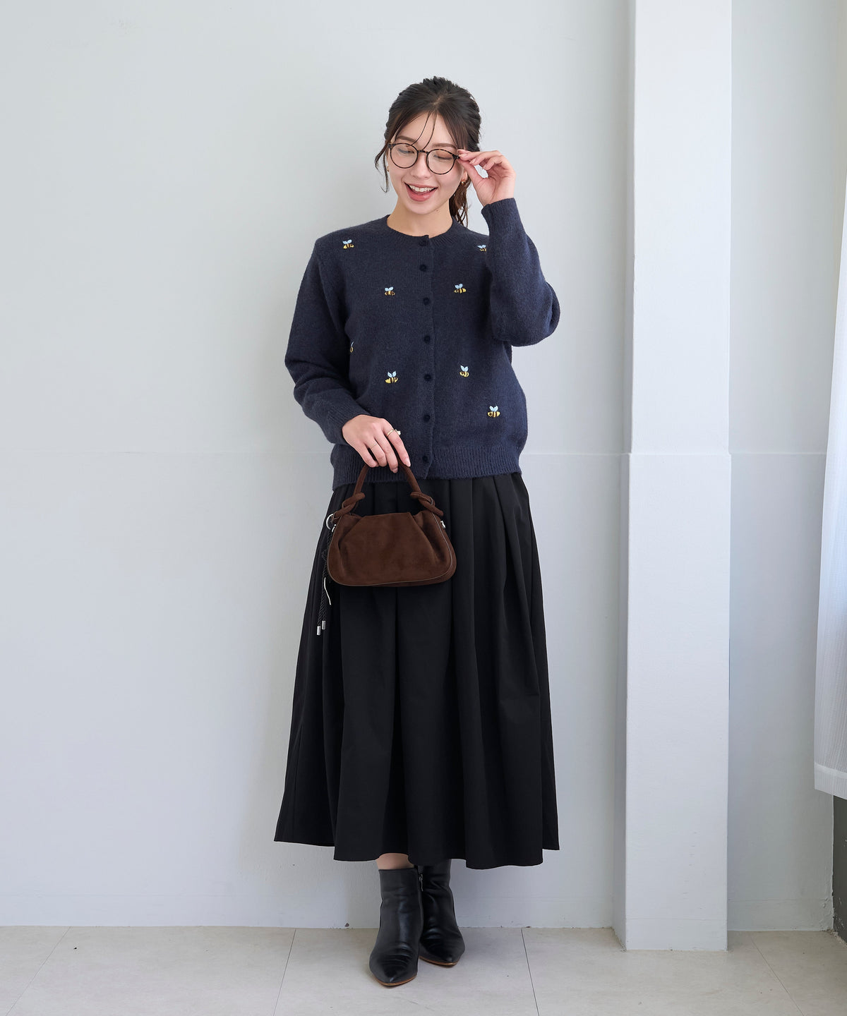 【10月18日(日)20時〜新発売】ミツバチ刺繍ニットカーディガン