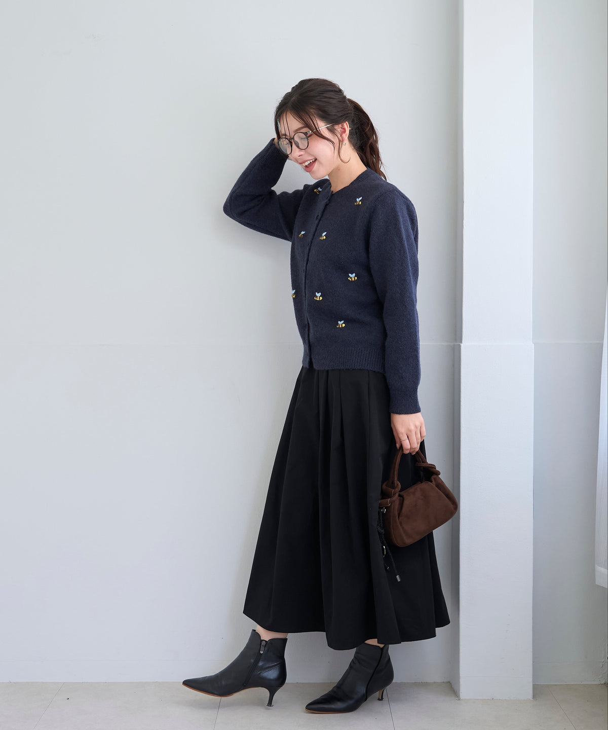 【10月18日(日)20時〜新発売】ミツバチ刺繍ニットカーディガン