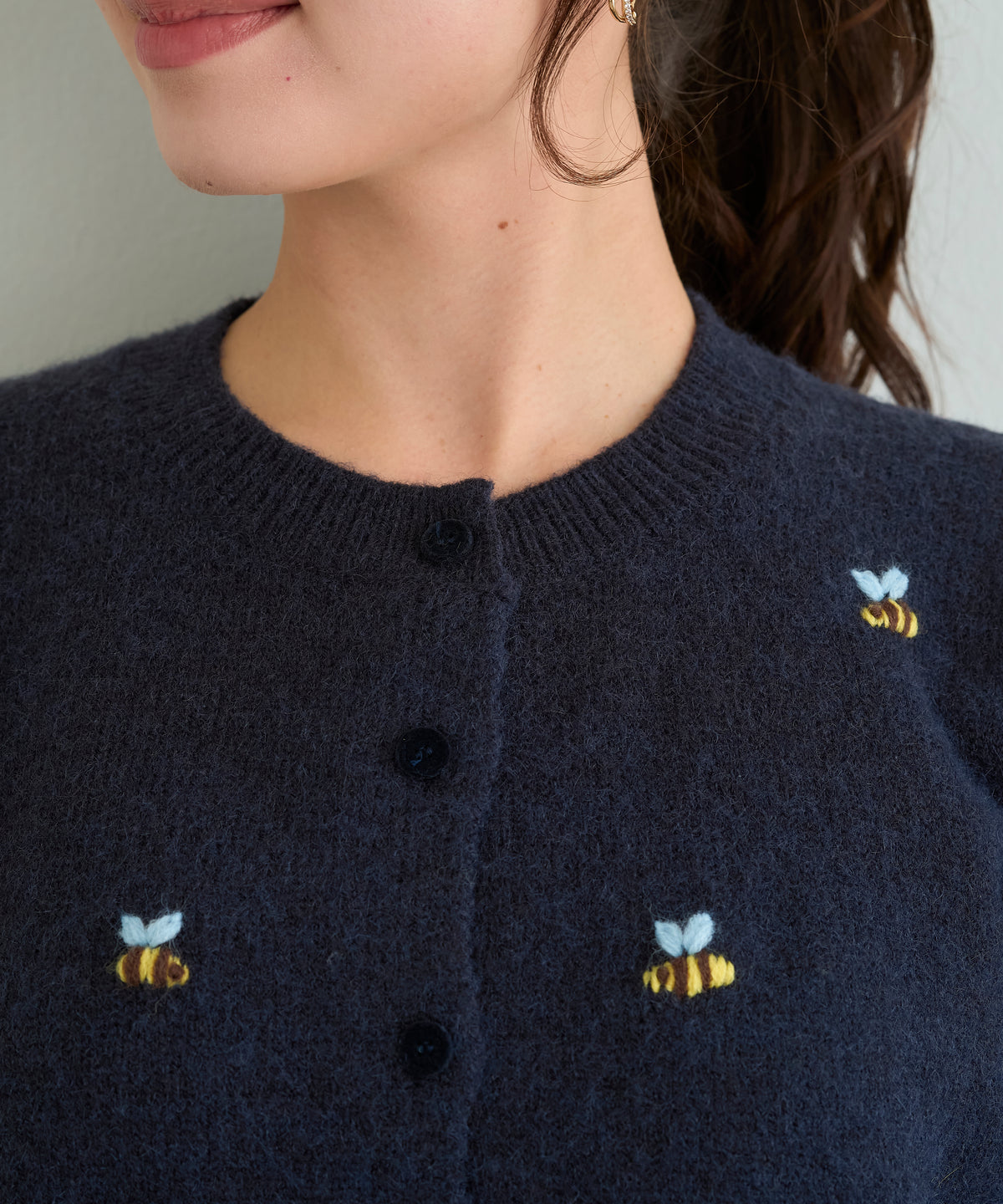 【10月18日(日)20時〜新発売】ミツバチ刺繍ニットカーディガン