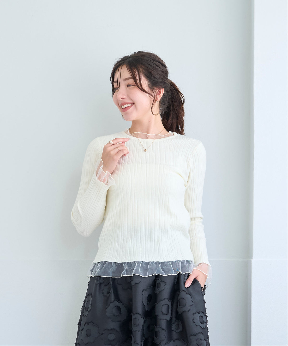 【10月18日(日)20時〜新発売】チュールフリルトリムリブニット