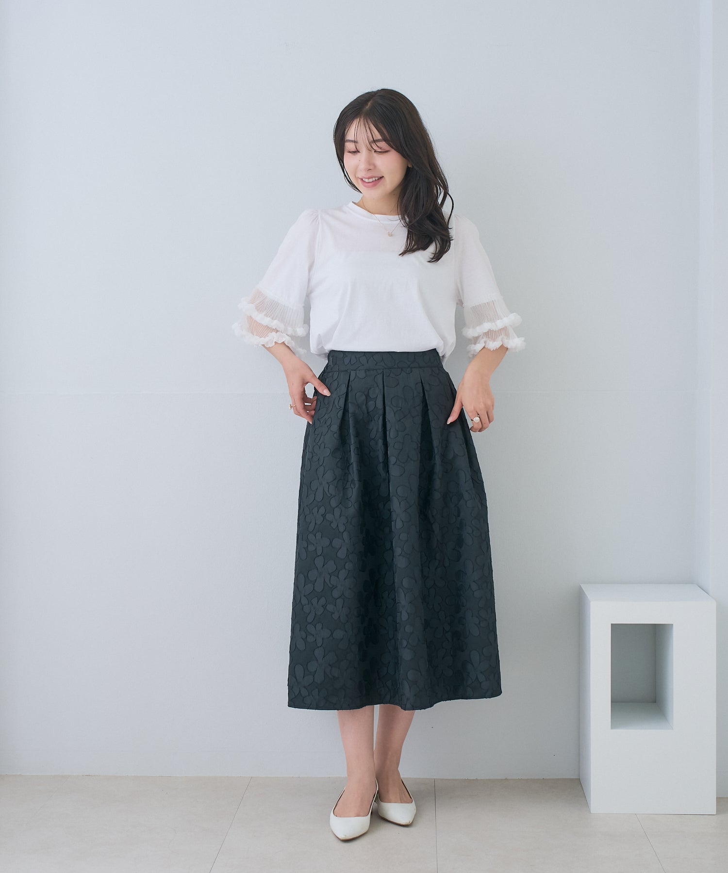 ebure フラワージャガード ボリュームスカート ホワイト size38 フラワージャガードボリュームスカート – Neigeオンラインストア